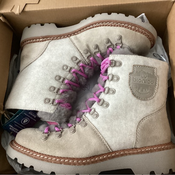 BIONICA DARLENE ITALIAN   SUEDE LEATHER WATERPROOF BOOTS MOONSTONE NWT SZ 6.5 - Picture 2 of 15